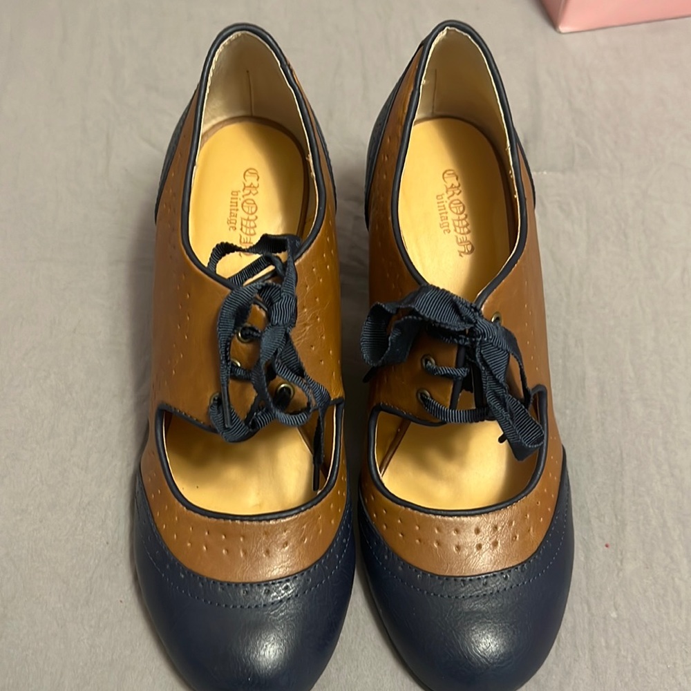 Crown Vintage